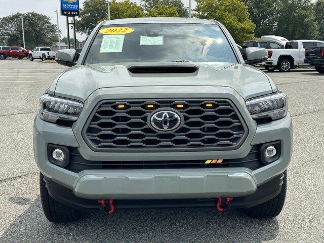 2022 Toyota Tacoma TRD Sport V6 photo 2