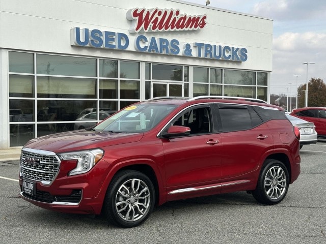 2022 GMC Terrain Denali's photo