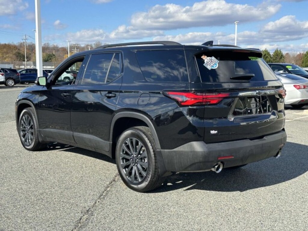 Used 2023 Chevrolet Traverse RS SUV