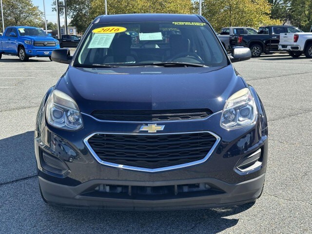 2016 Chevrolet Equinox L photo 2