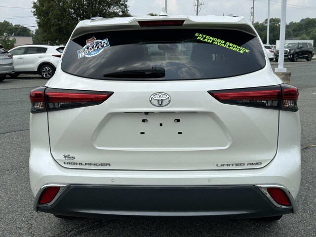 2021 Toyota Highlander Limited photo 2