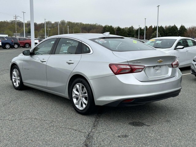 2022 Chevrolet Malibu 1LT photo 3