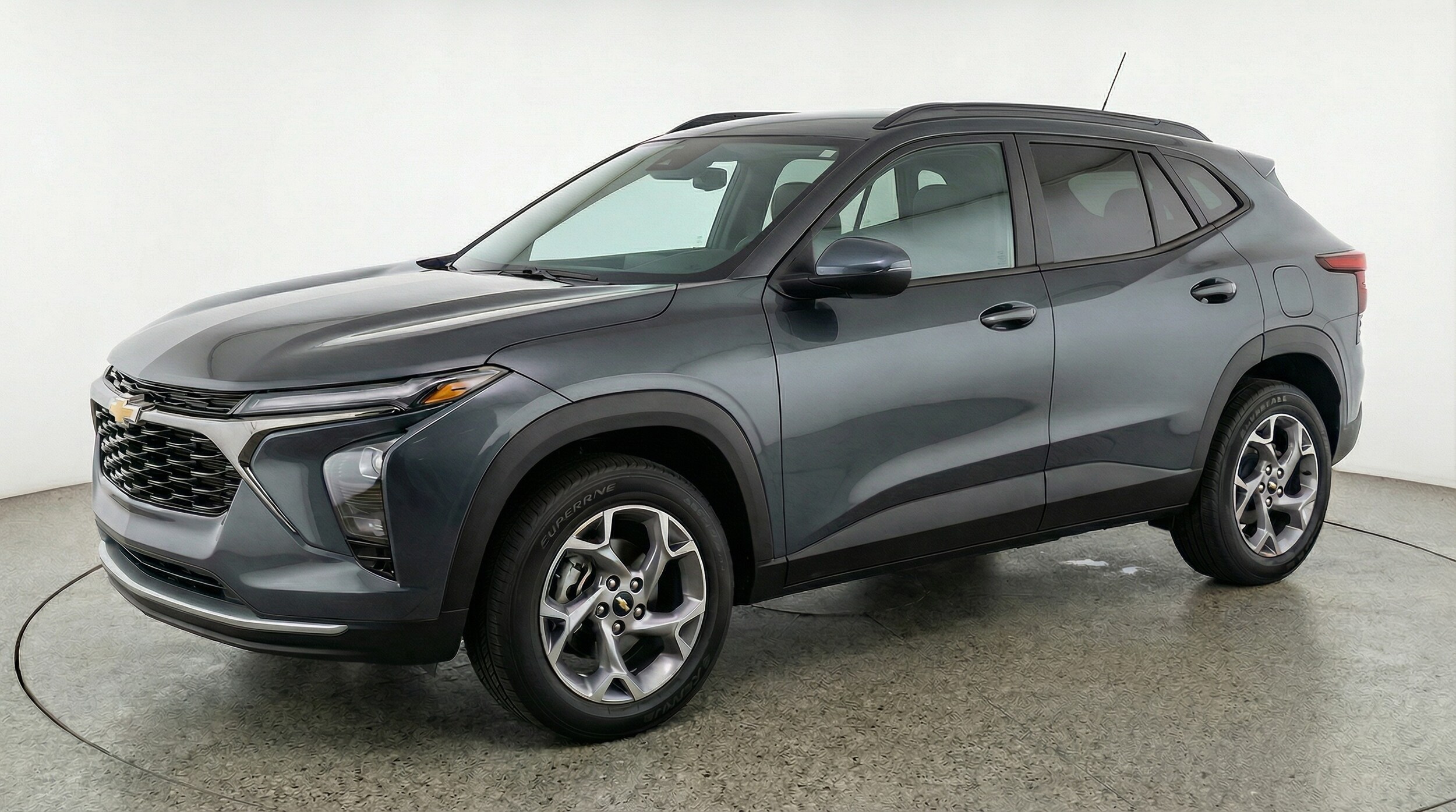 Thumbnail: 2025 Chevrolet Trax - 3