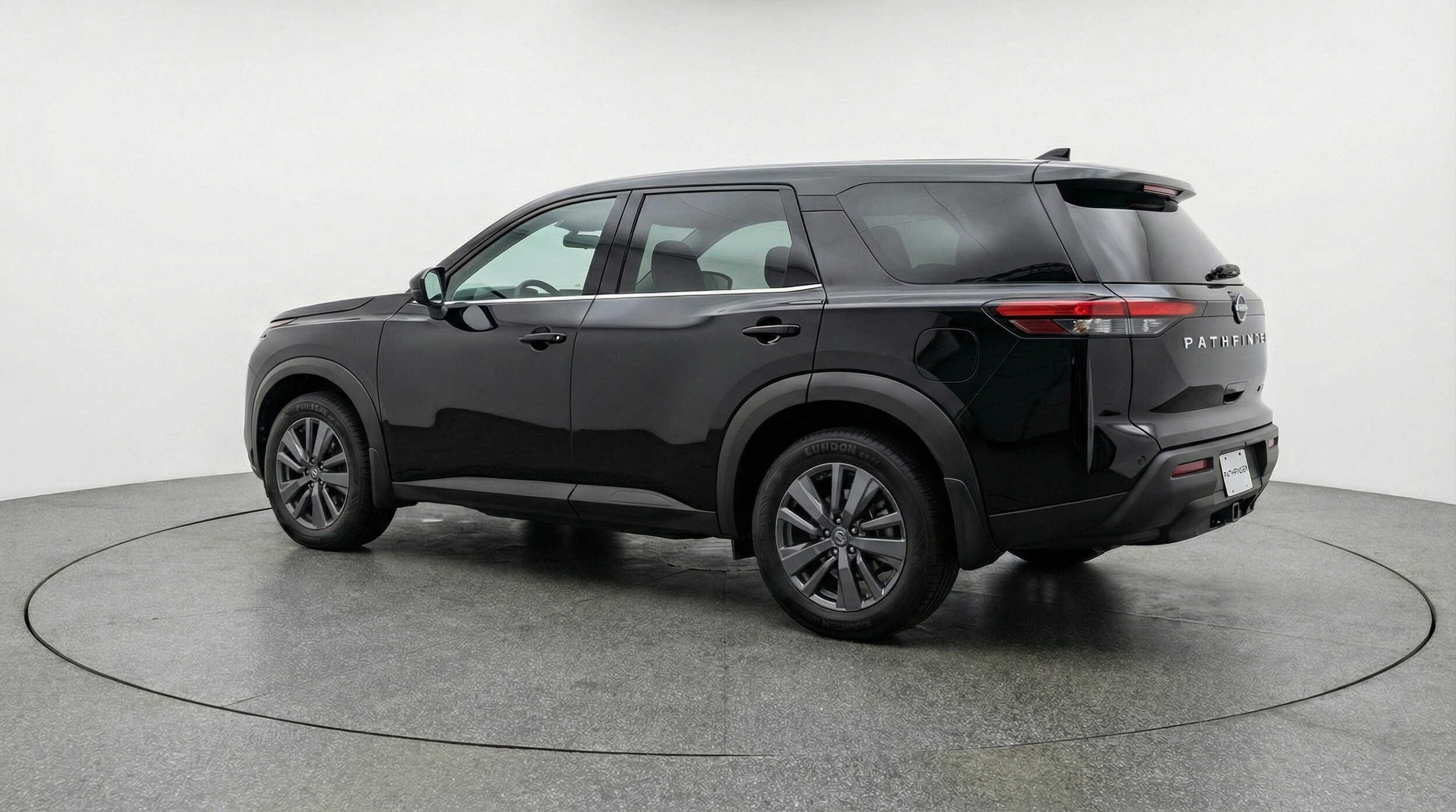 Thumbnail: 2025 Nissan Pathfinder - 5