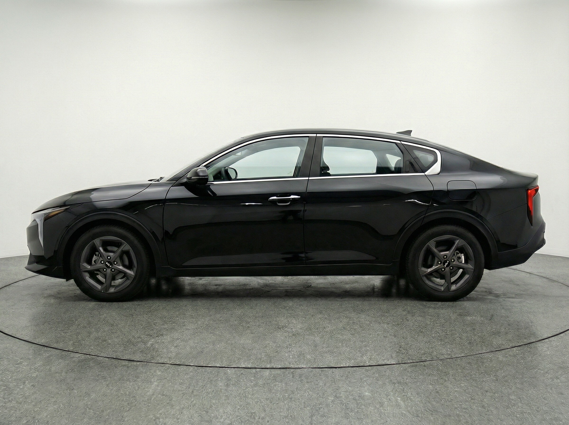 Thumbnail: 2025 Kia K4 - 4