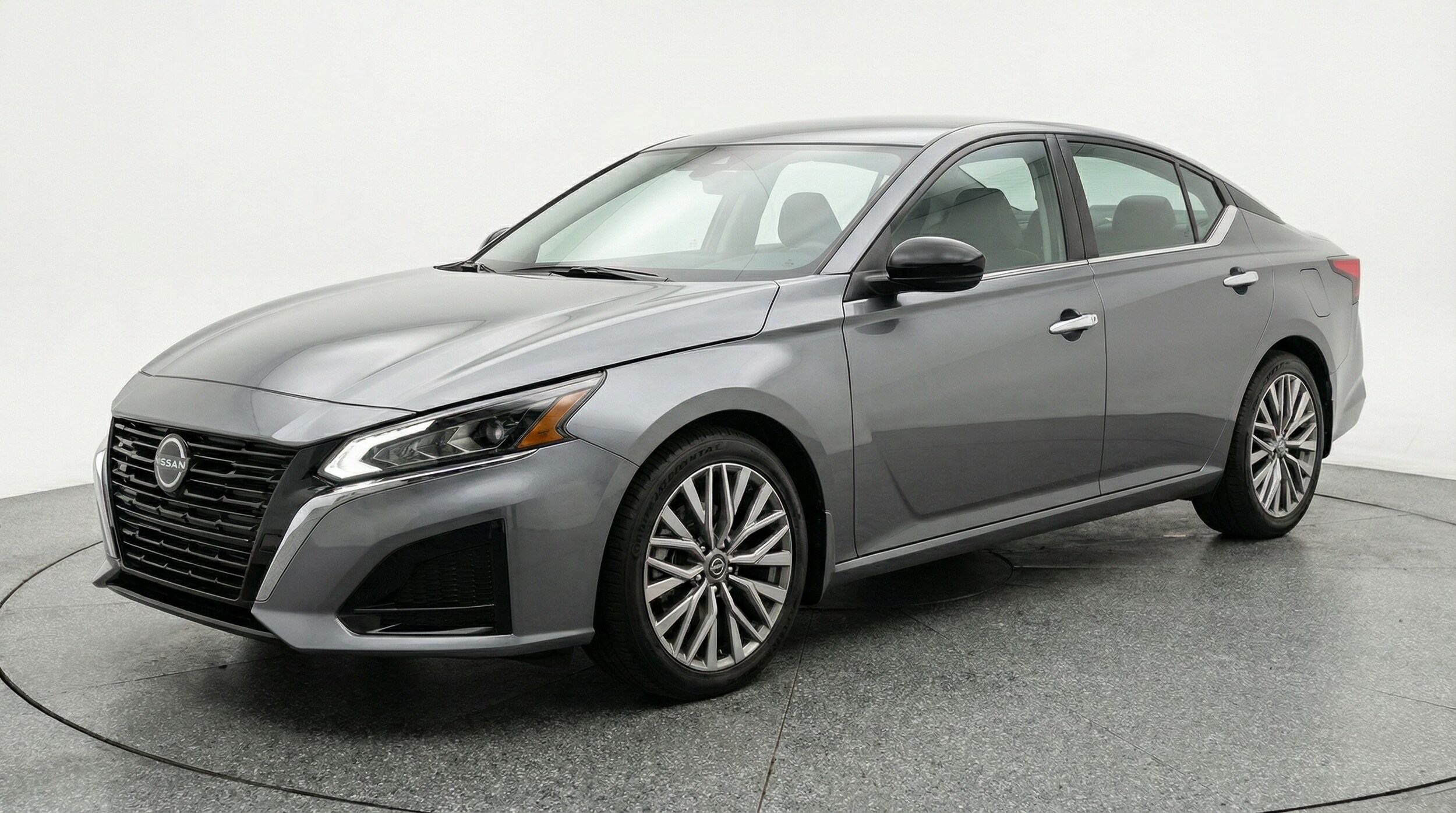 Thumbnail: 2025 Nissan Altima - 3