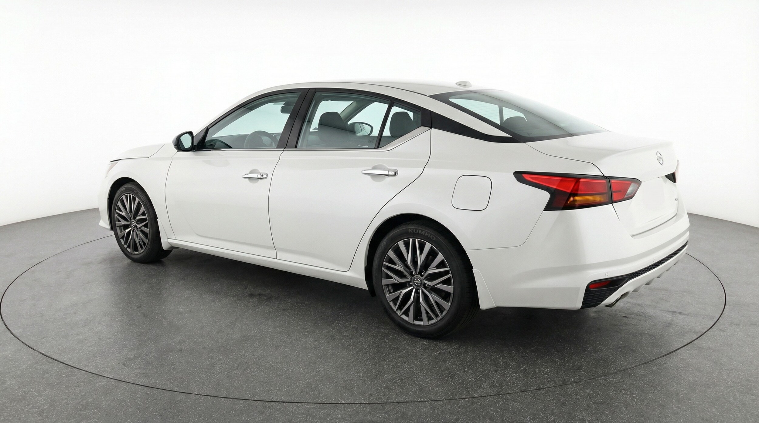 Thumbnail: 2025 Nissan Altima - 5