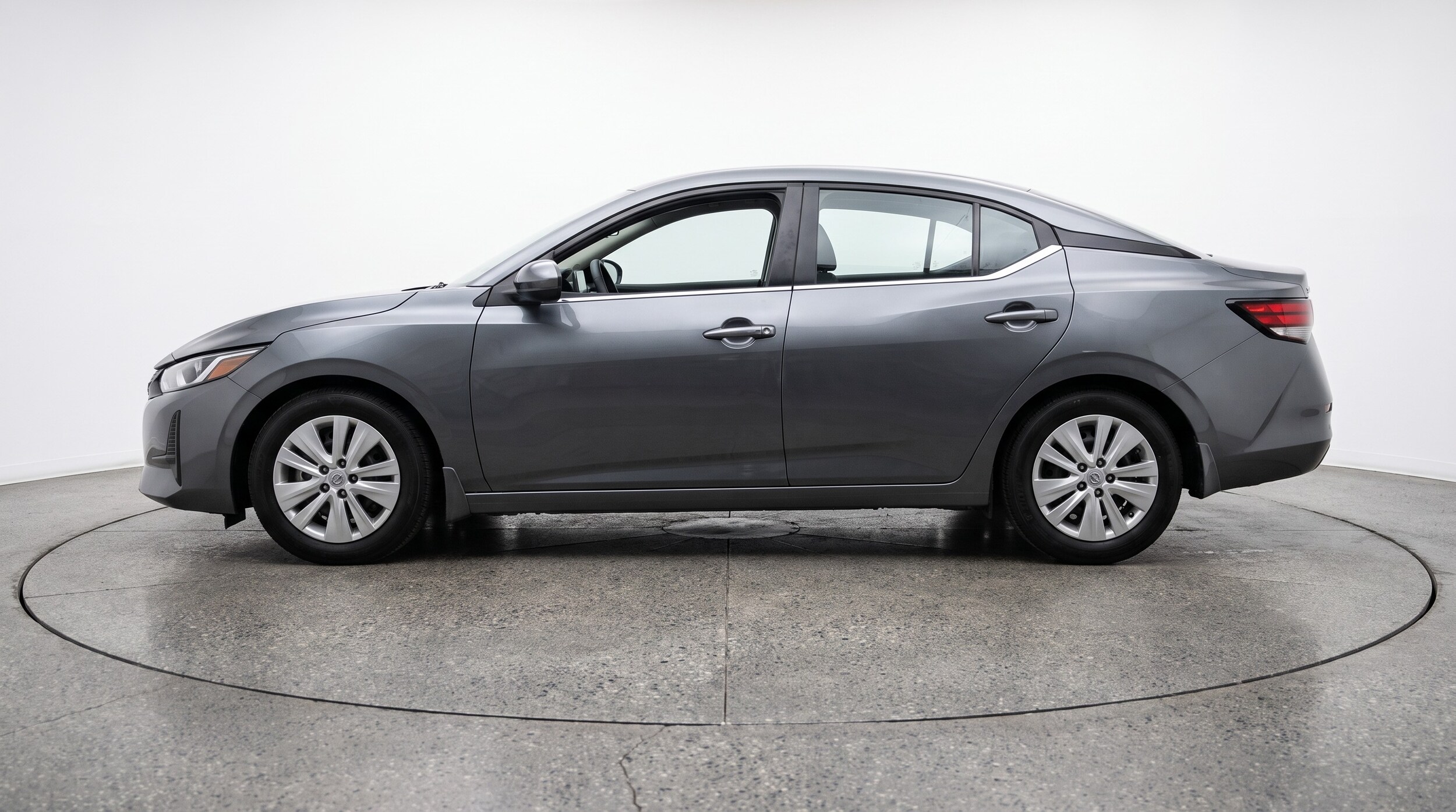 Thumbnail: 2025 Nissan Sentra - 4