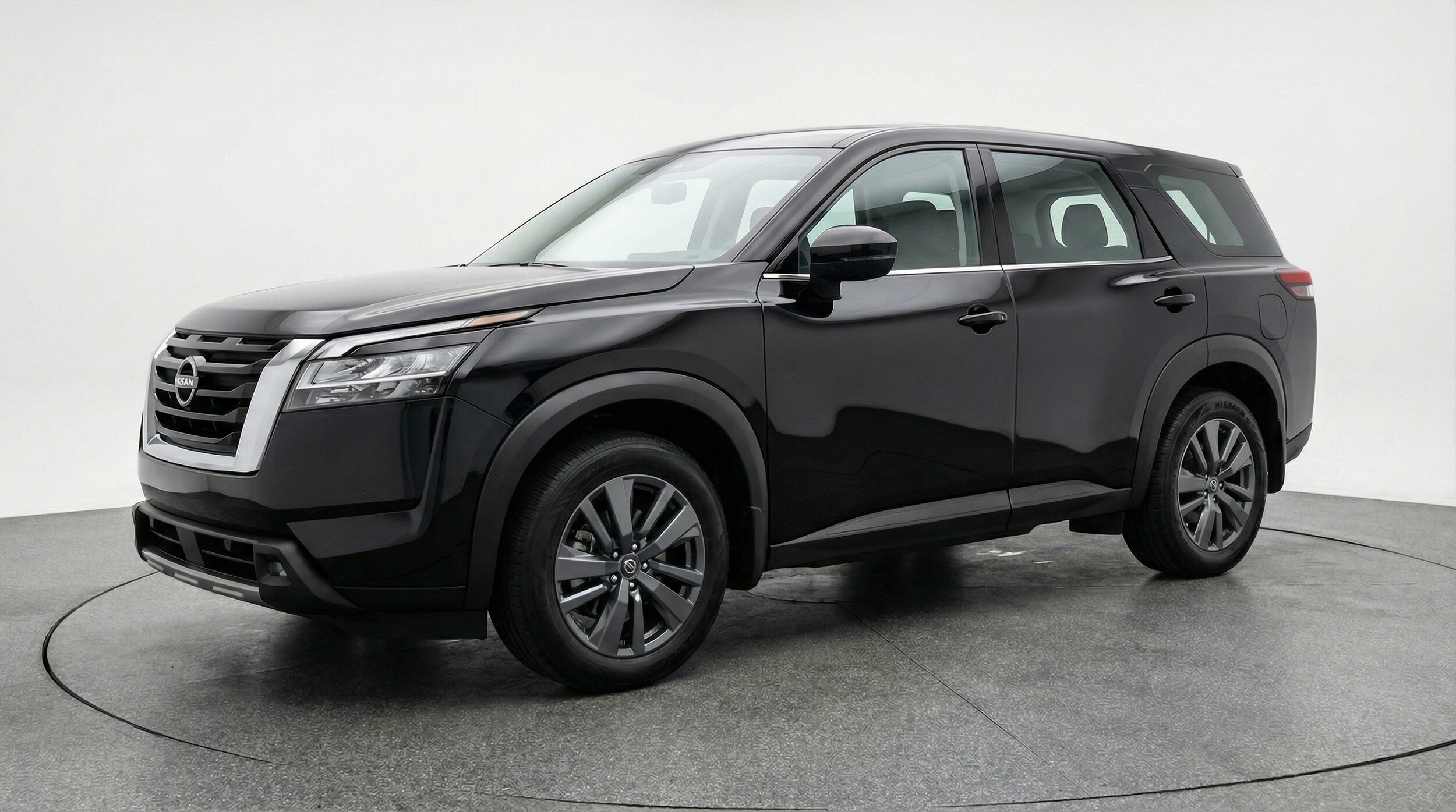 Thumbnail: 2025 Nissan Pathfinder - 3
