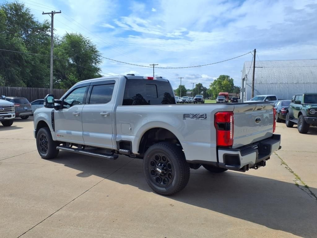 2025 Ford F-250 Super Duty Lariat - Photo 3