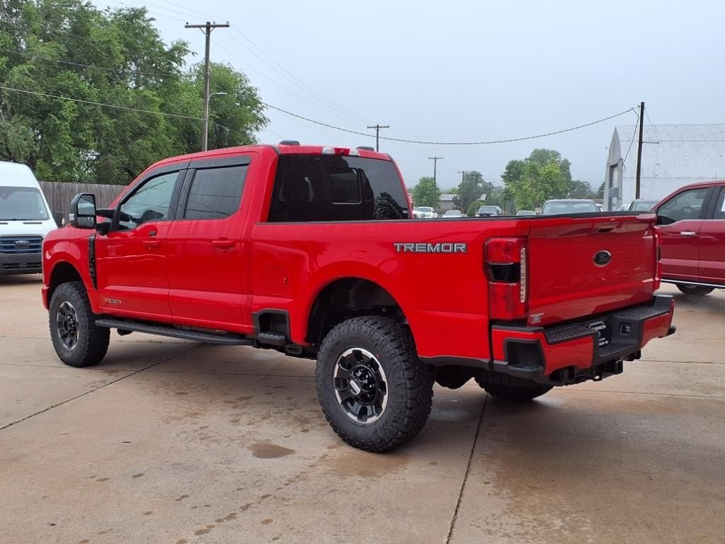 New 2025 Ford F-350SD Lariat Truck