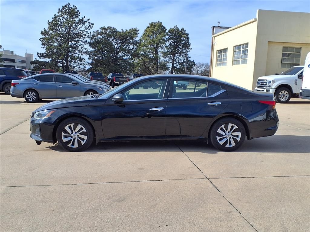 Used 2024 Nissan Altima S with VIN 1N4BL4BV3RN392882 for sale in Pratt, KS