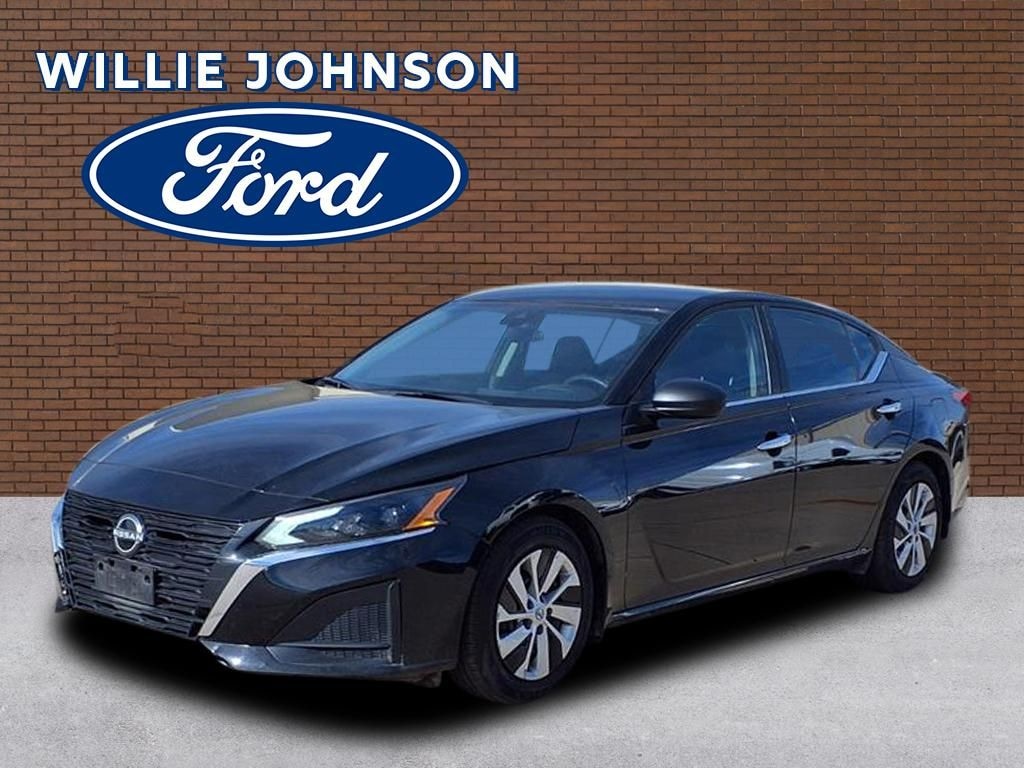Used 2024 Nissan Altima 2.5 S Sedan