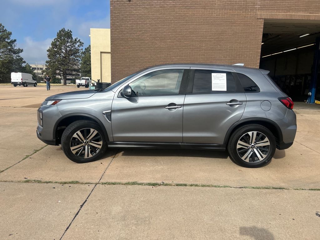 Used 2020 Mitsubishi Outlander Sport SE with VIN JA4AR3AUXLU010538 for sale in Pratt, KS