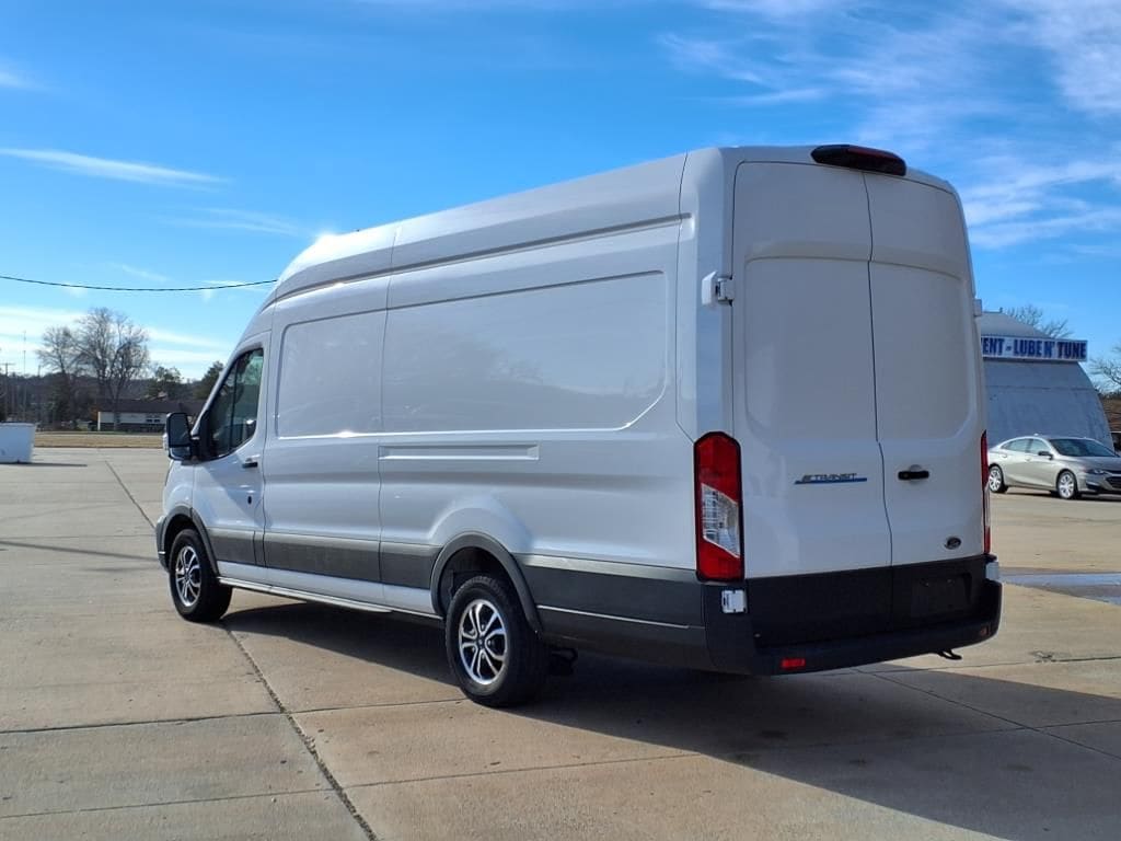 2023 Ford E-Transit Cargo Van Base - Photo 7
