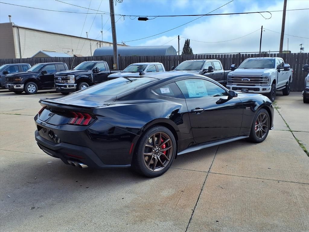2025 Ford Mustang GT Premium Fastback - Photo 5