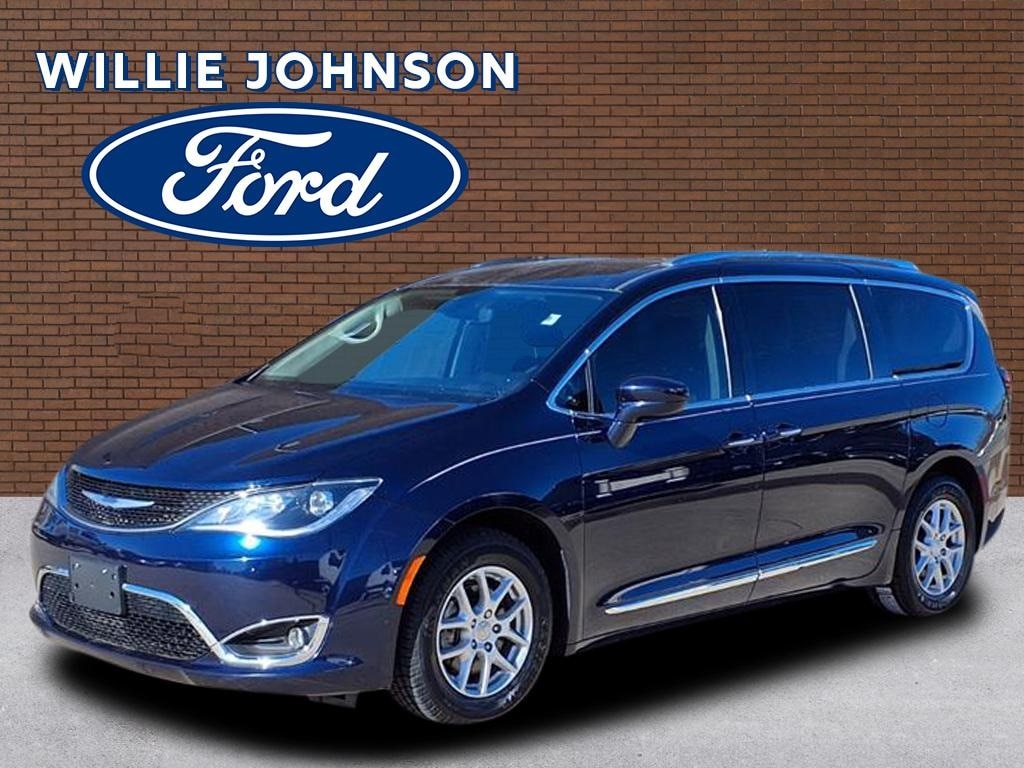 2020 Chrysler Pacifica Touring L's photo