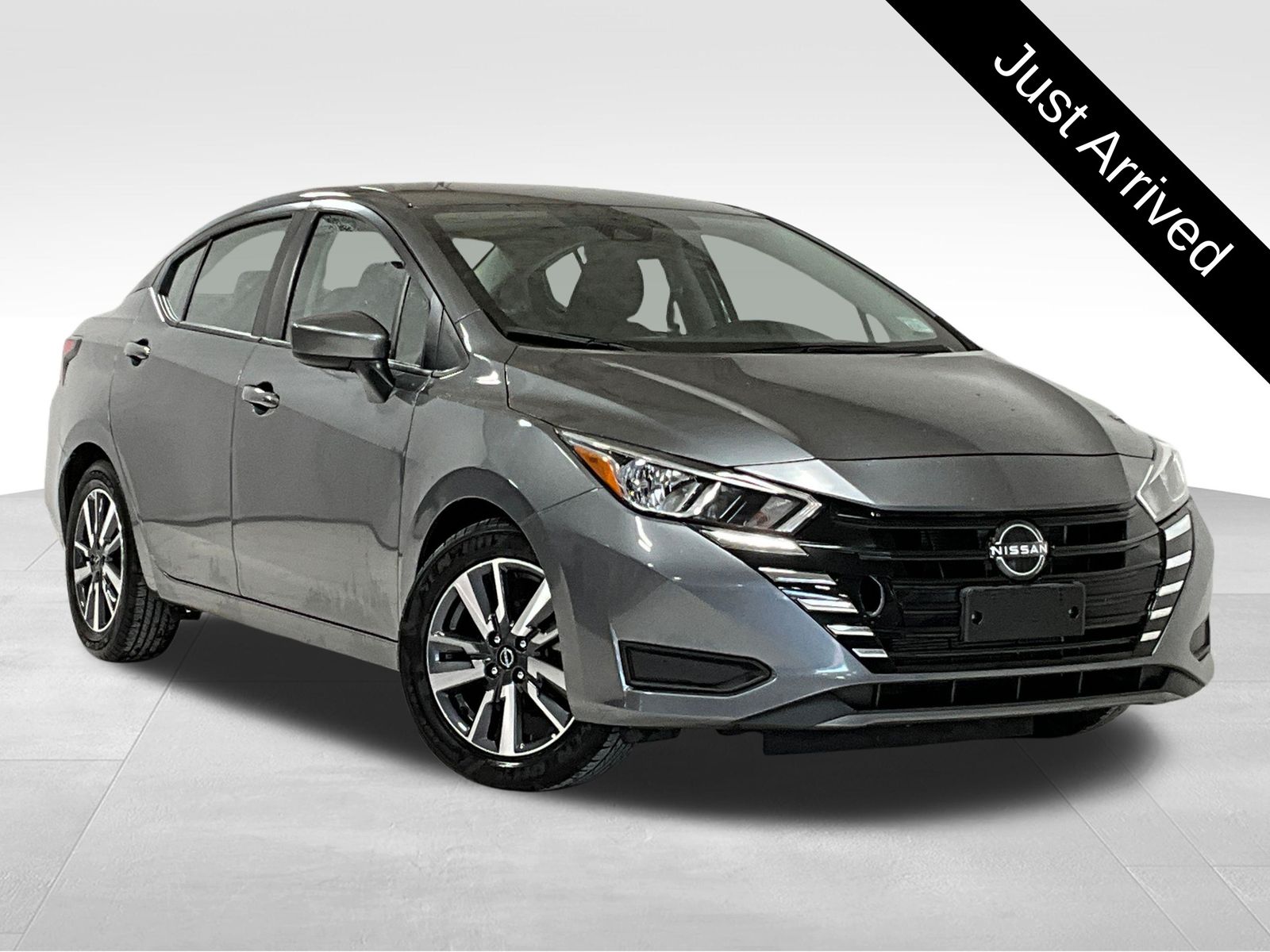 2023 Nissan Versa Sedan SV