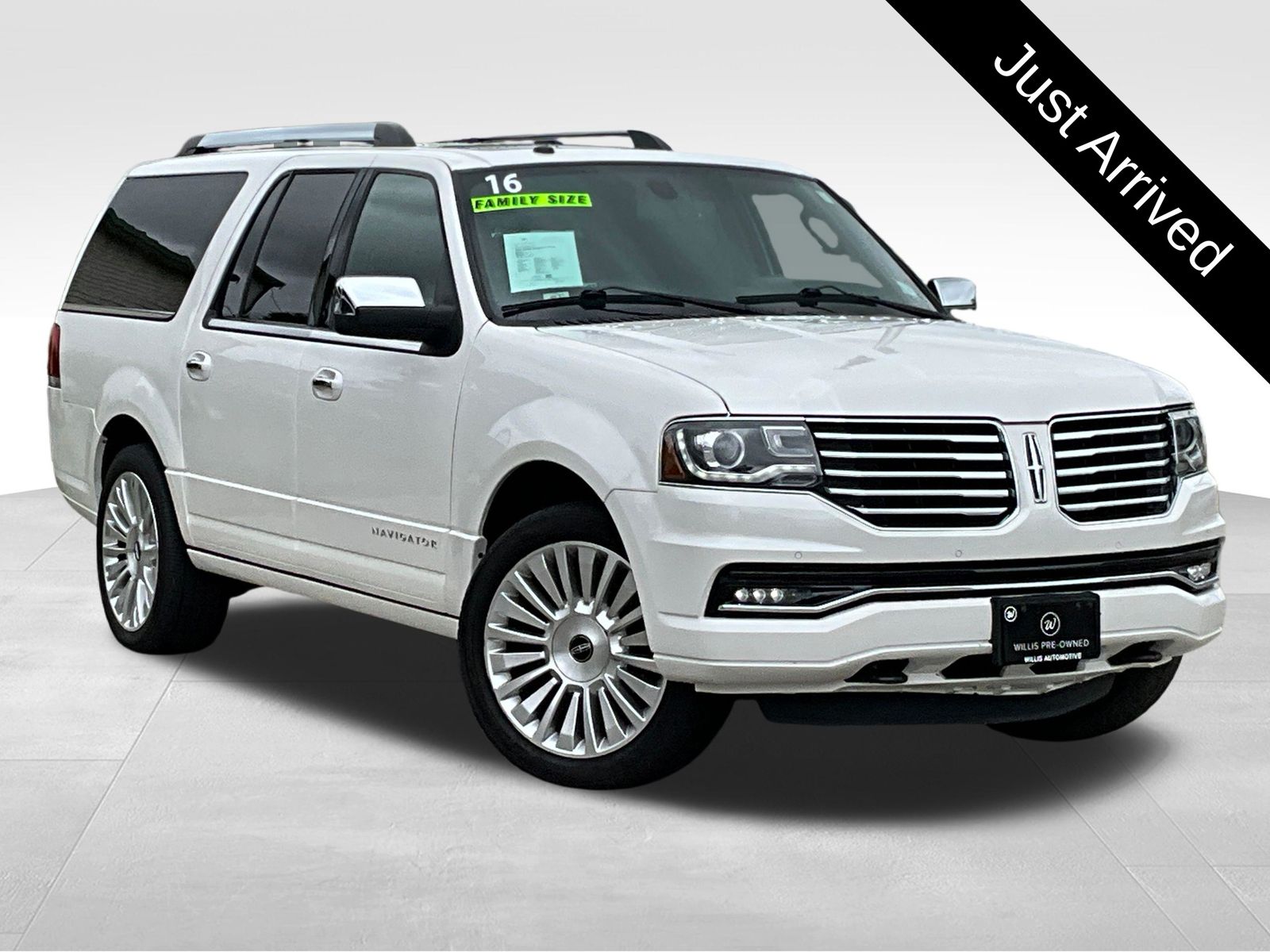 2016 Lincoln Navigator 4x4 L Select's photo