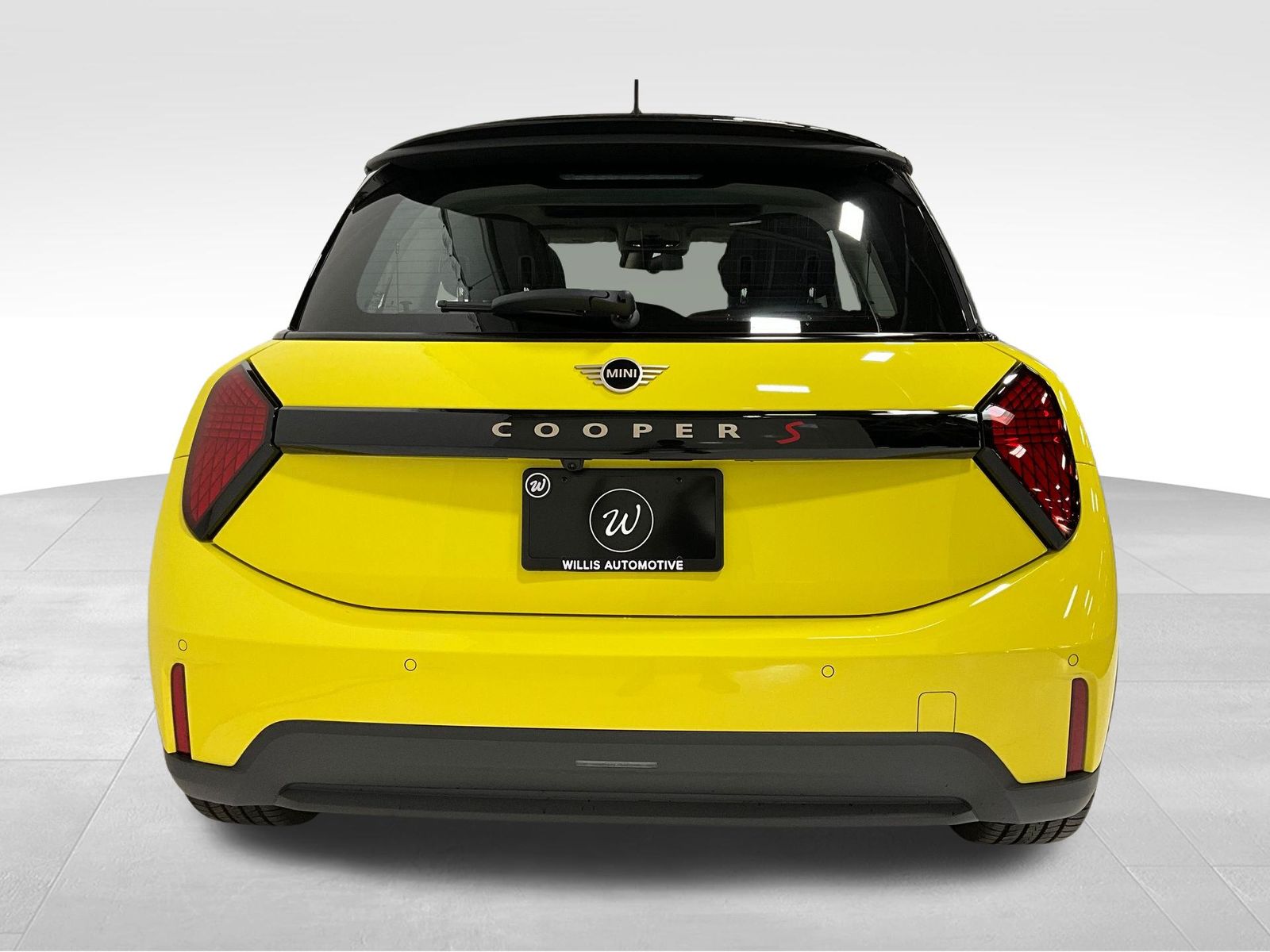 2025 Mini Cooper 2 Door Hardtop Signature photo 3