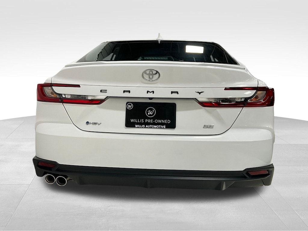 Used 2025 Toyota Camry SE Sedan