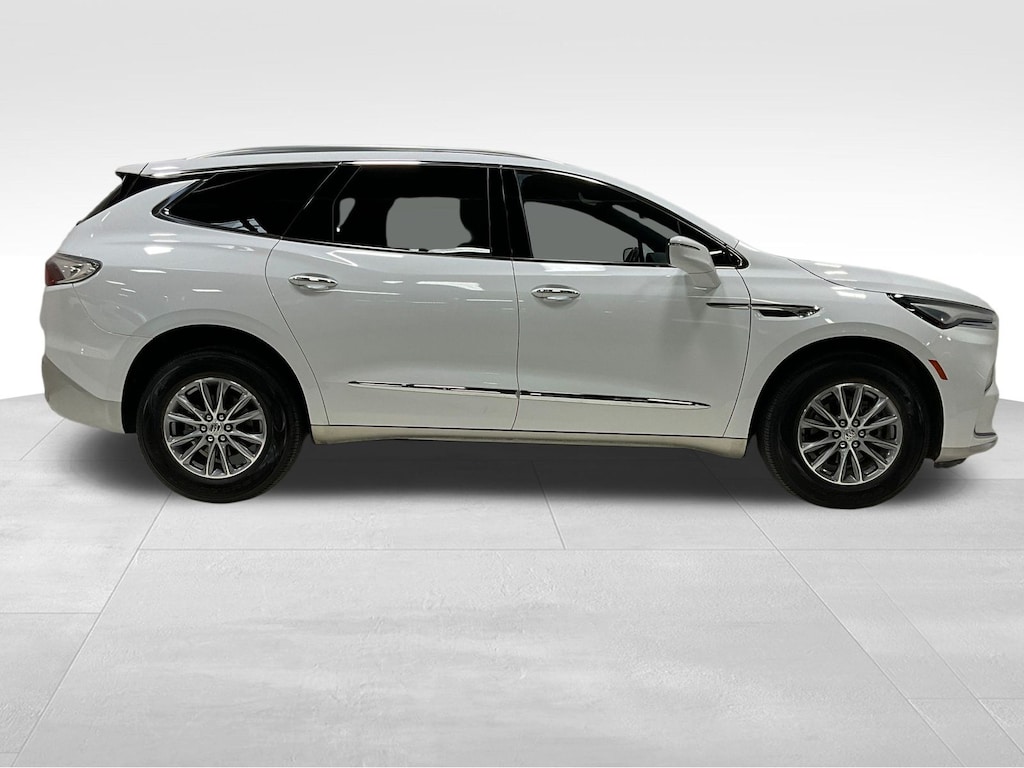 Used 2024 Buick Enclave Essence SUV