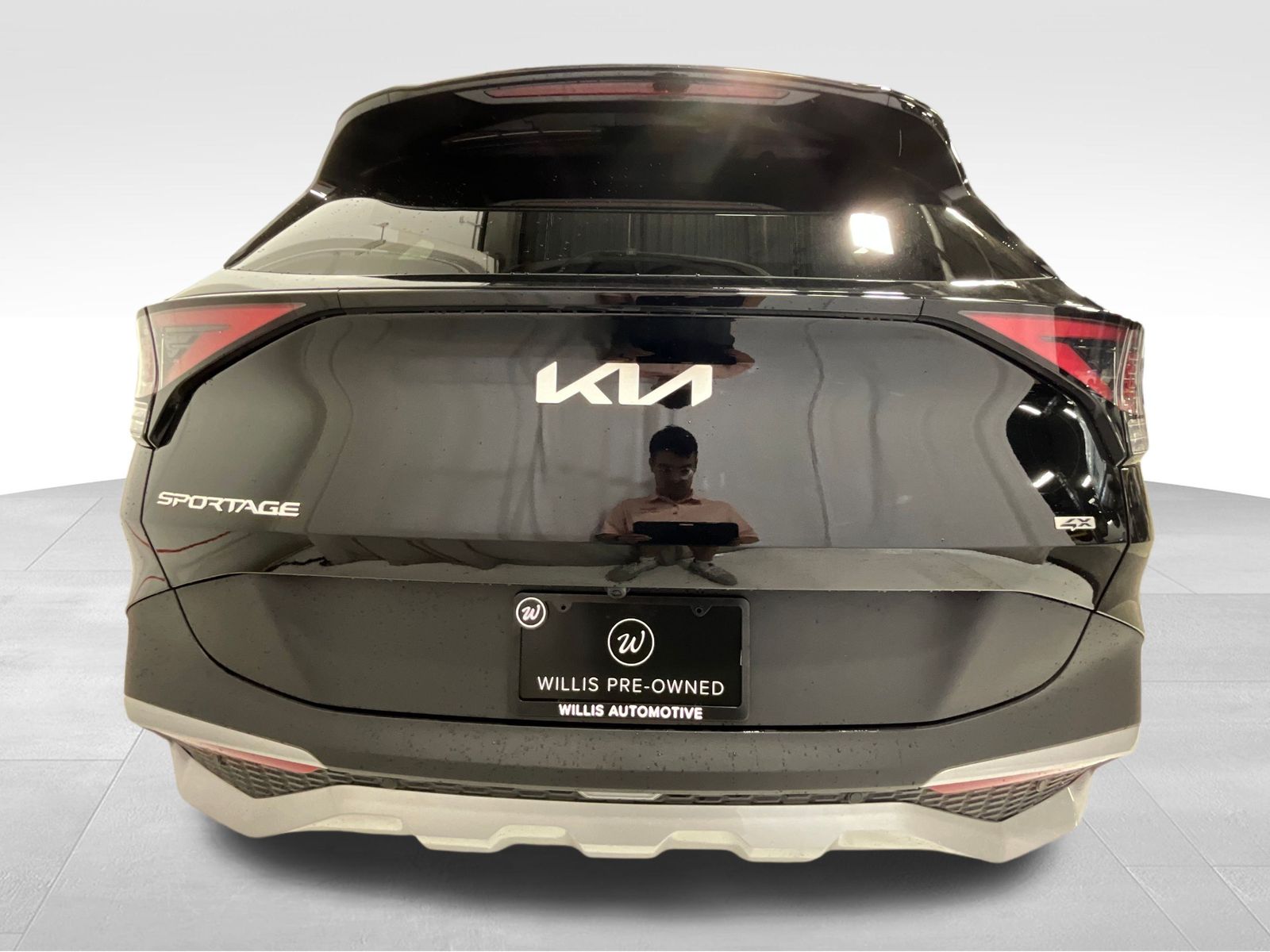 2025 Kia Sportage EX photo 3