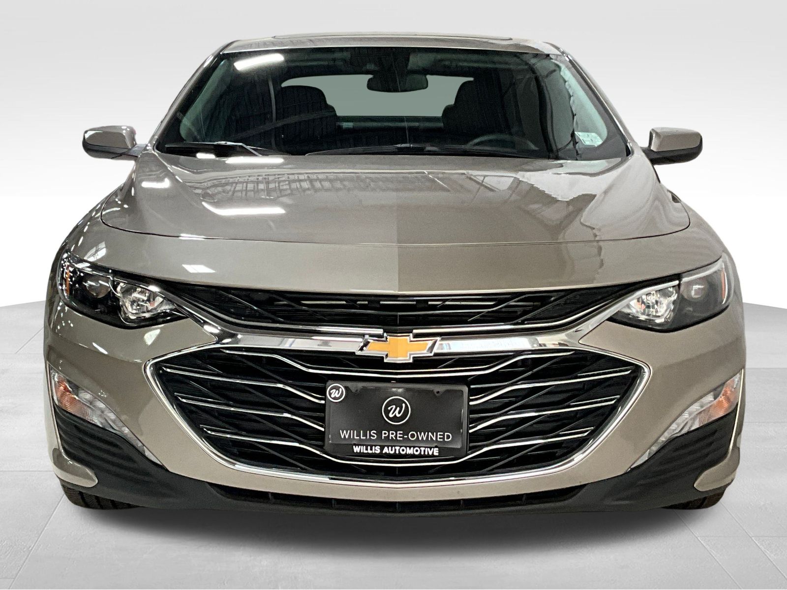 2024 Chevrolet Malibu 1LT photo 2