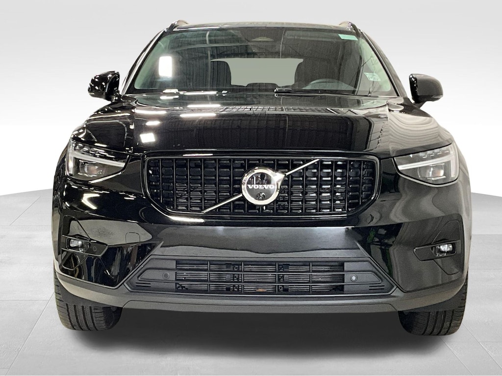 Certified 2026 Volvo XC40 B5 Plus SUV