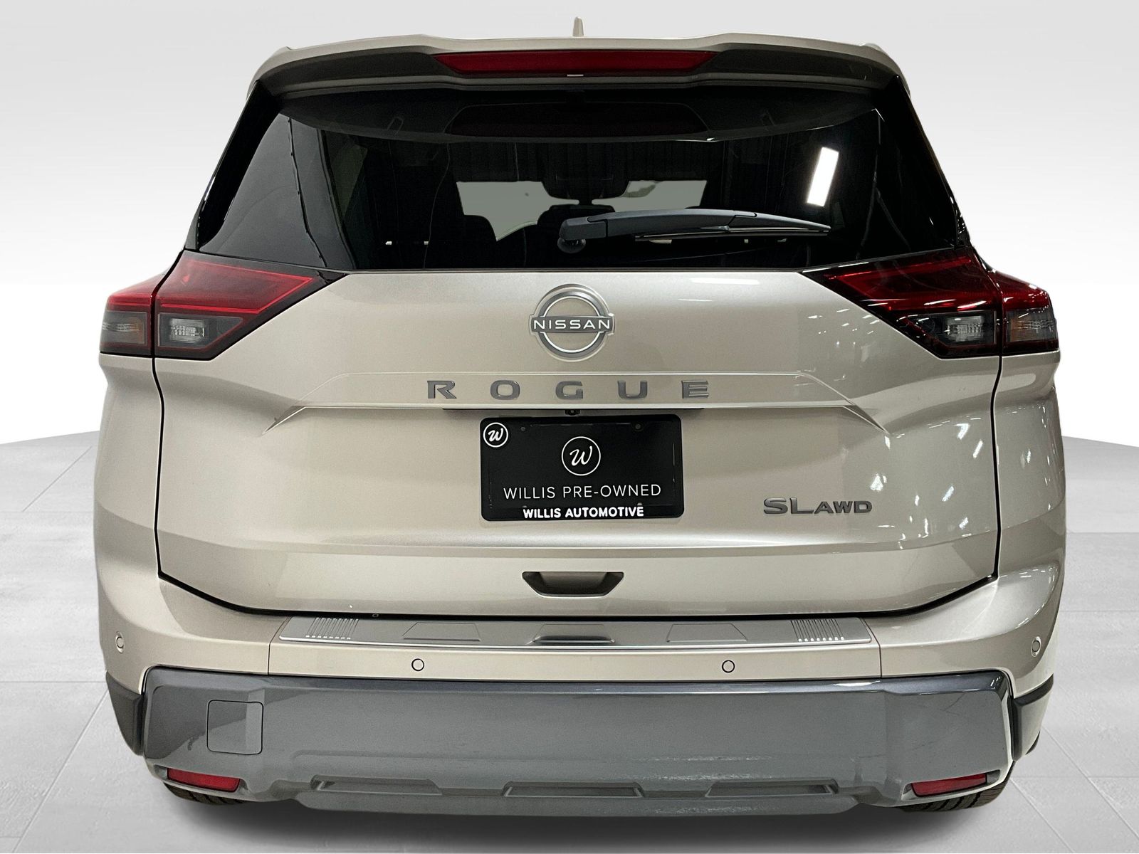 2025 Nissan Rogue SL photo 3