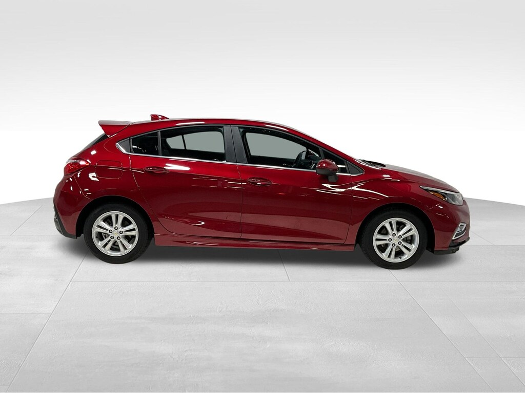 Used 2017 Chevrolet Cruze LT Hatchback
