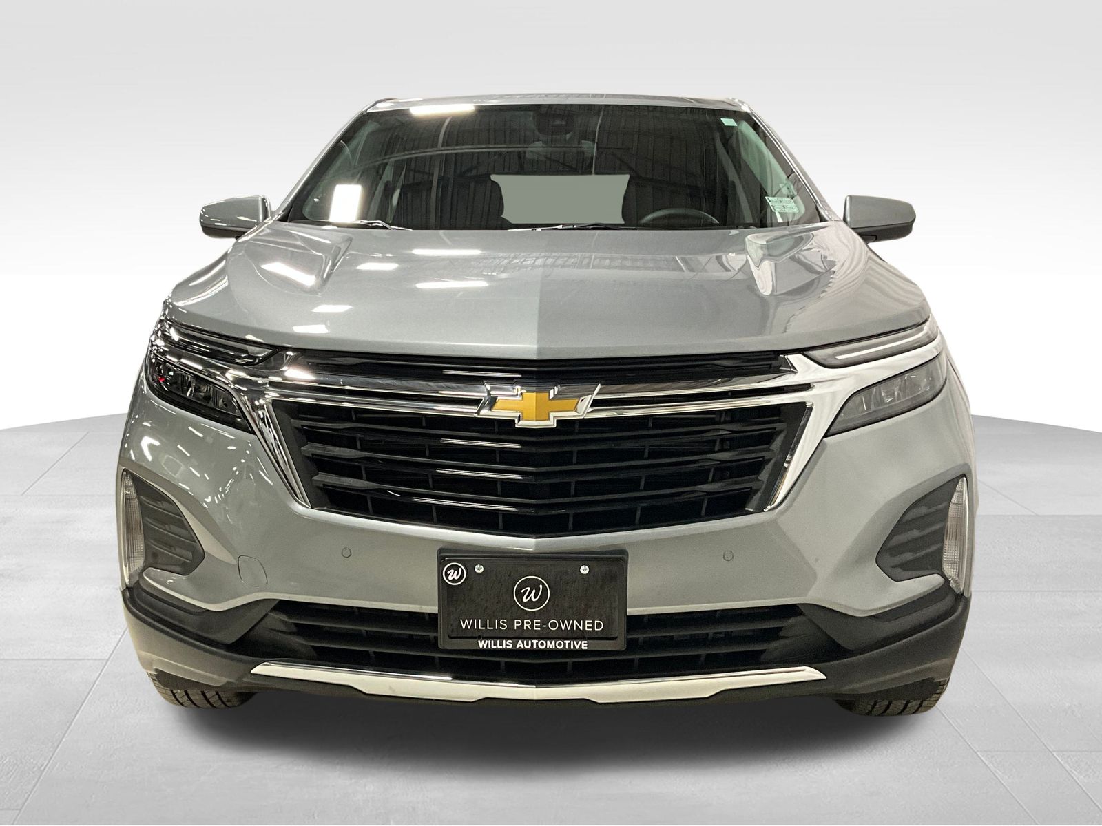 2024 Chevrolet Equinox LT photo 2