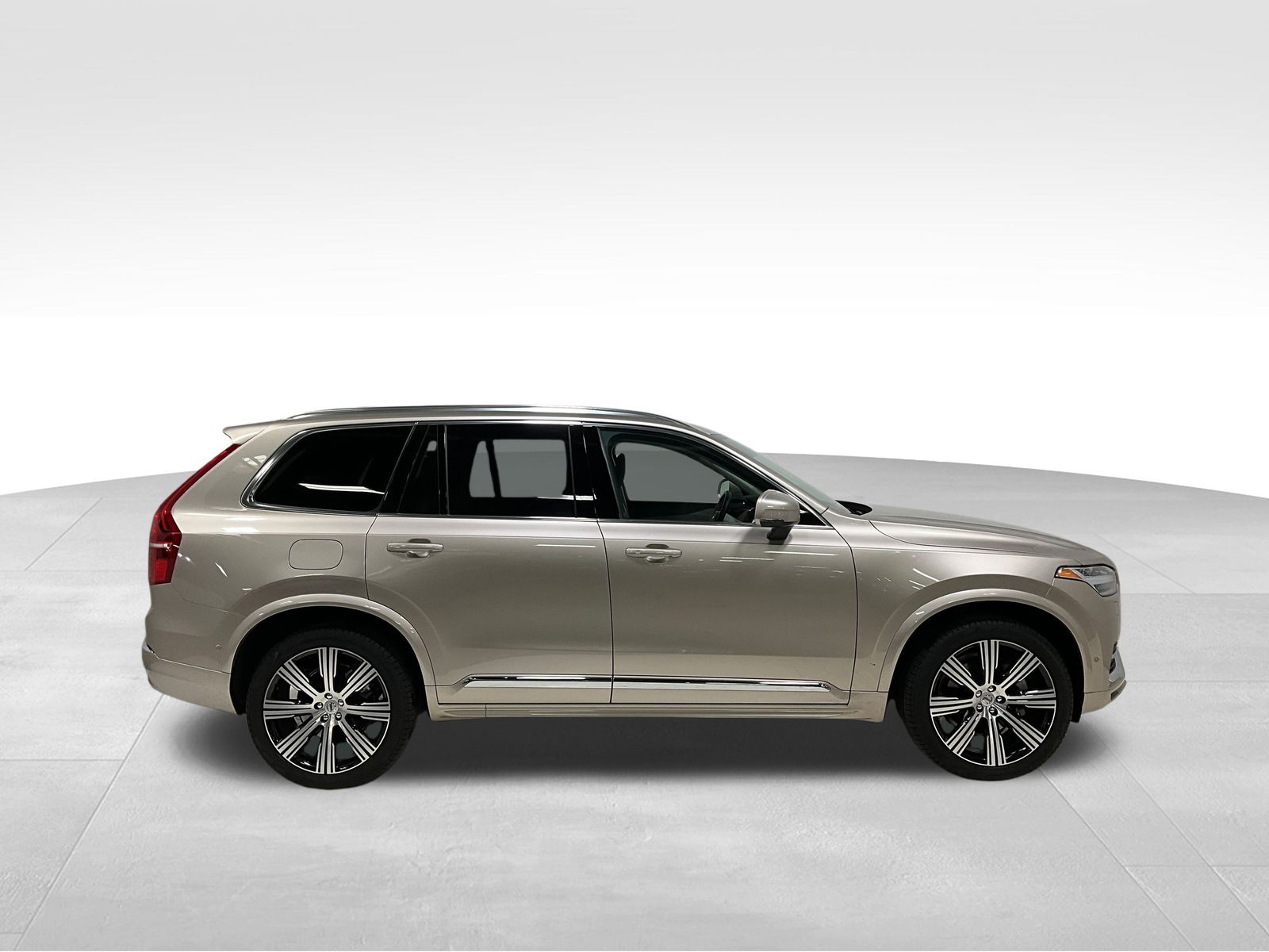 2024 Volvo XC90 Ultimate photo 3