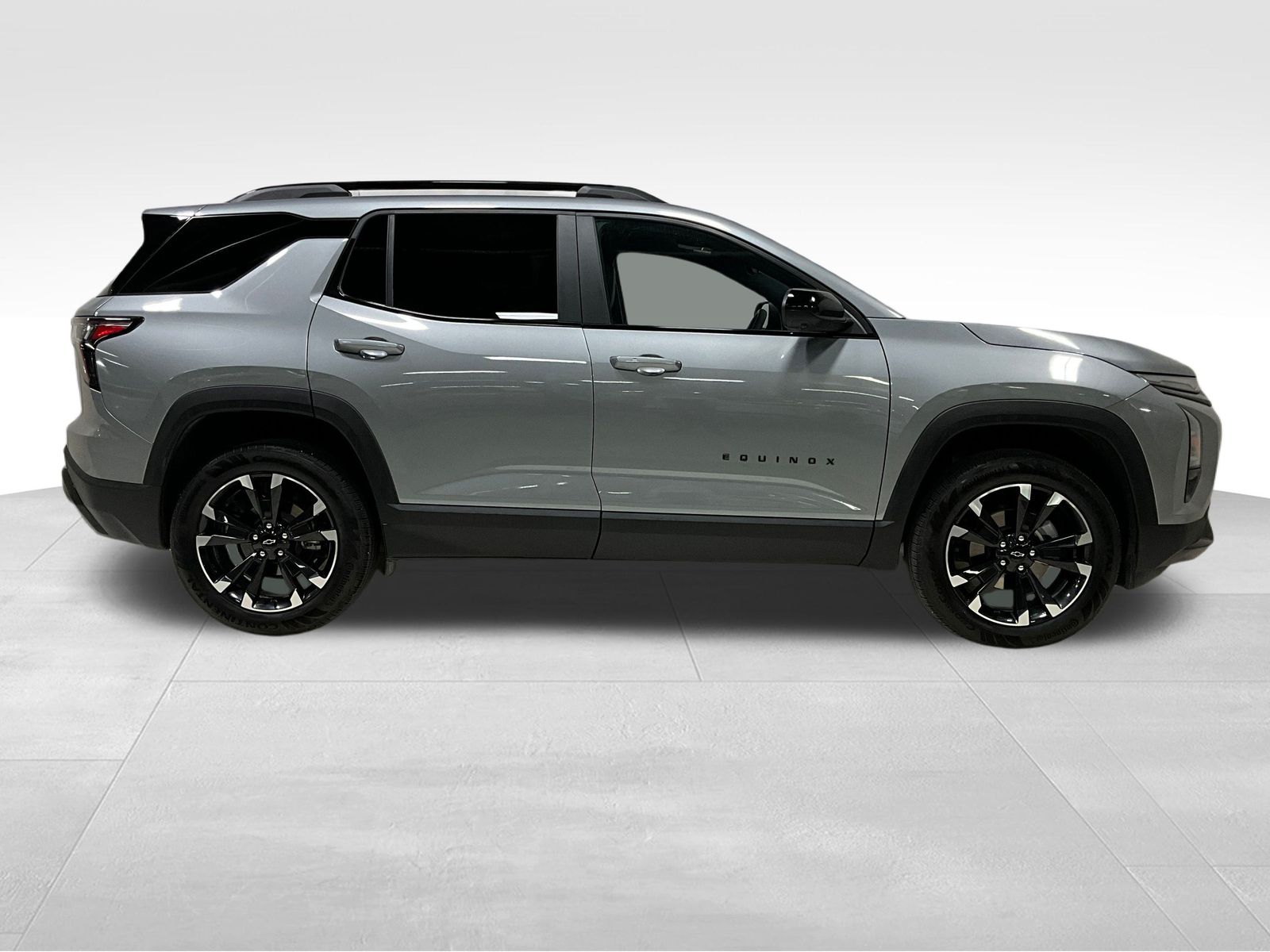 2025 Chevrolet Equinox RS photo 3