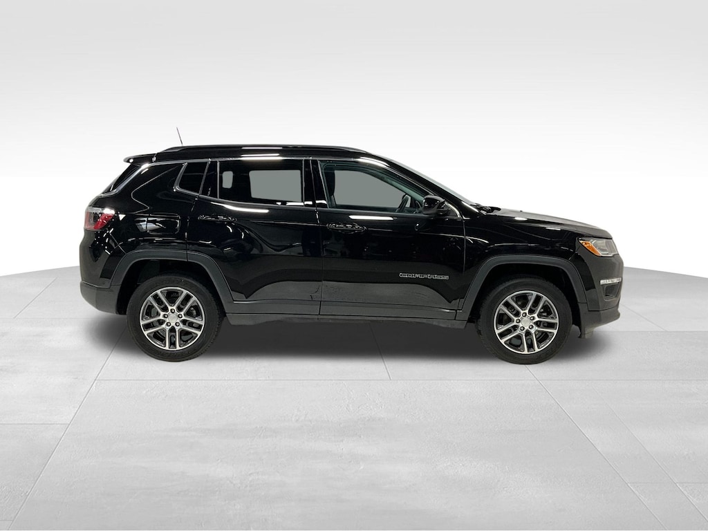 Used 2019 Jeep Compass Latitude SUV