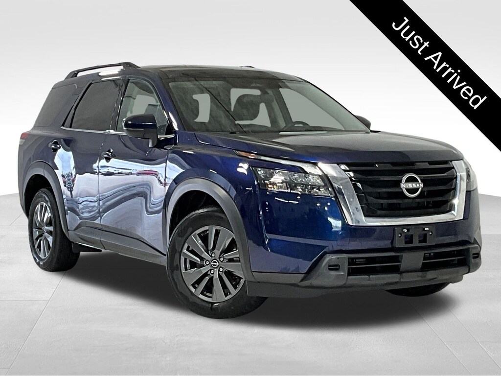 Used 2024 Nissan Pathfinder SV SUV