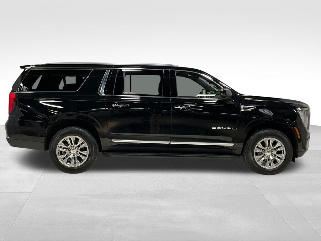 Used 2025 GMC Yukon XL Denali SUV