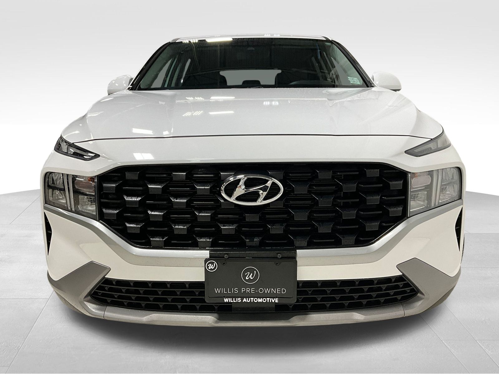 2023 Hyundai Santa Fe SE photo 2