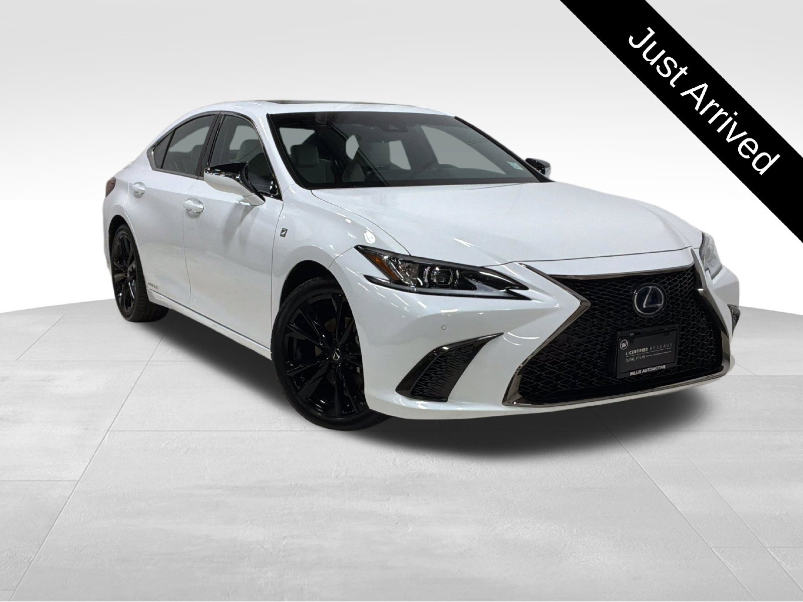Certified 2022 Lexus ES 300h 300h Sedan
