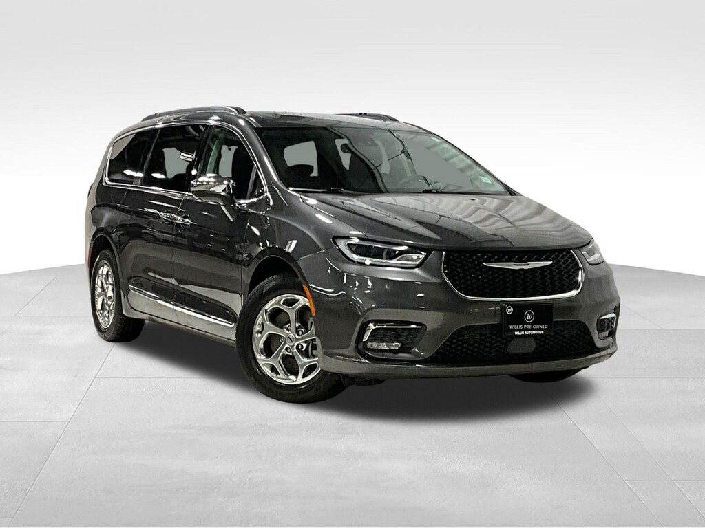 Used 2022 Chrysler Pacifica Limited Minivan/Van