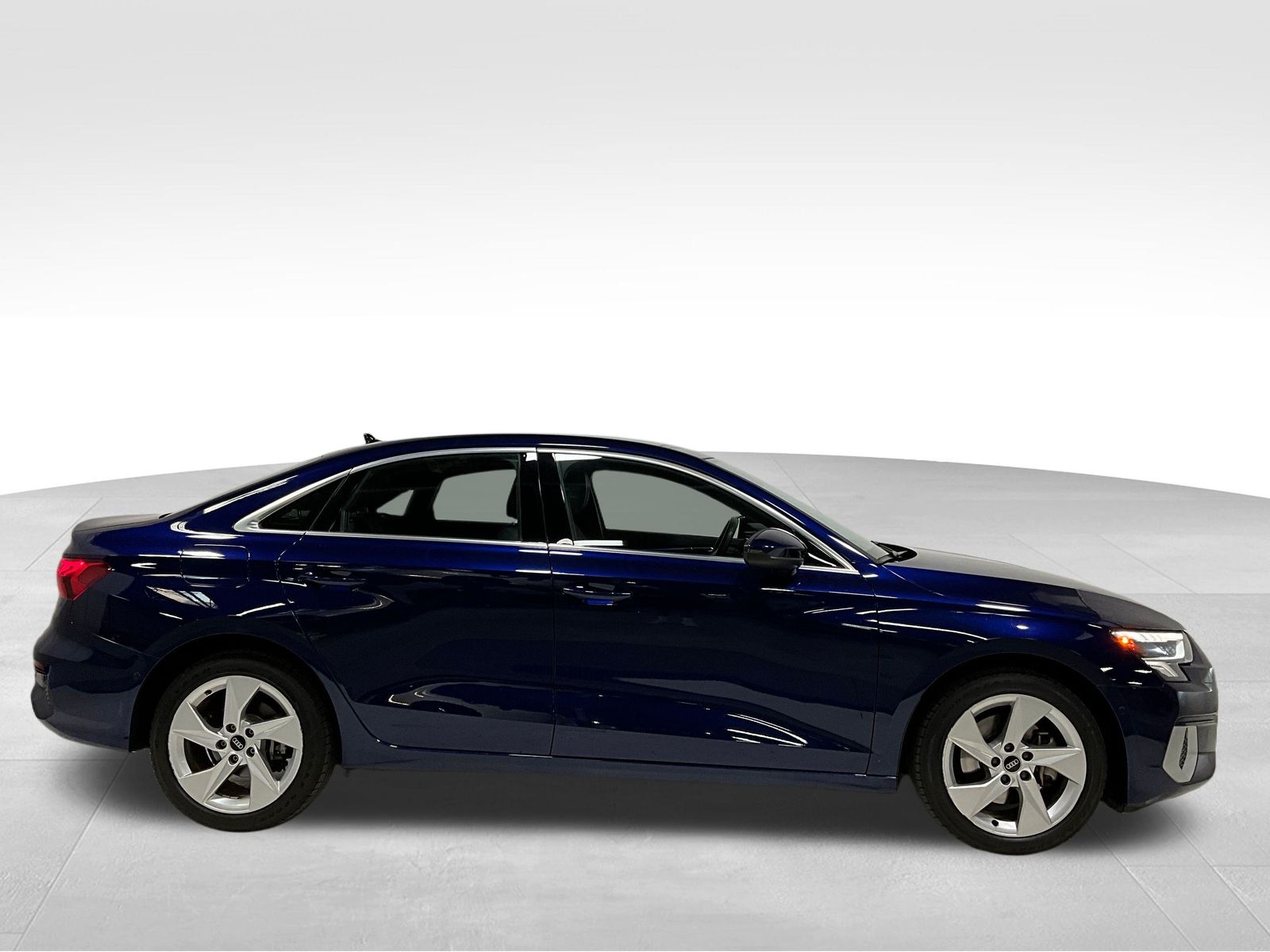 2023 Audi A3 Premium Plus 40 TFSI photo 3