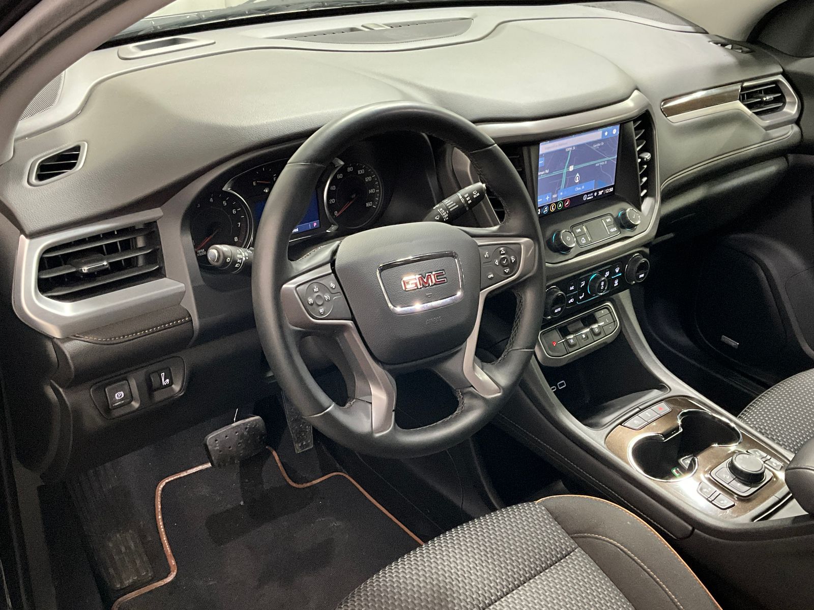 2023 GMC Acadia AT4 - Photo 14