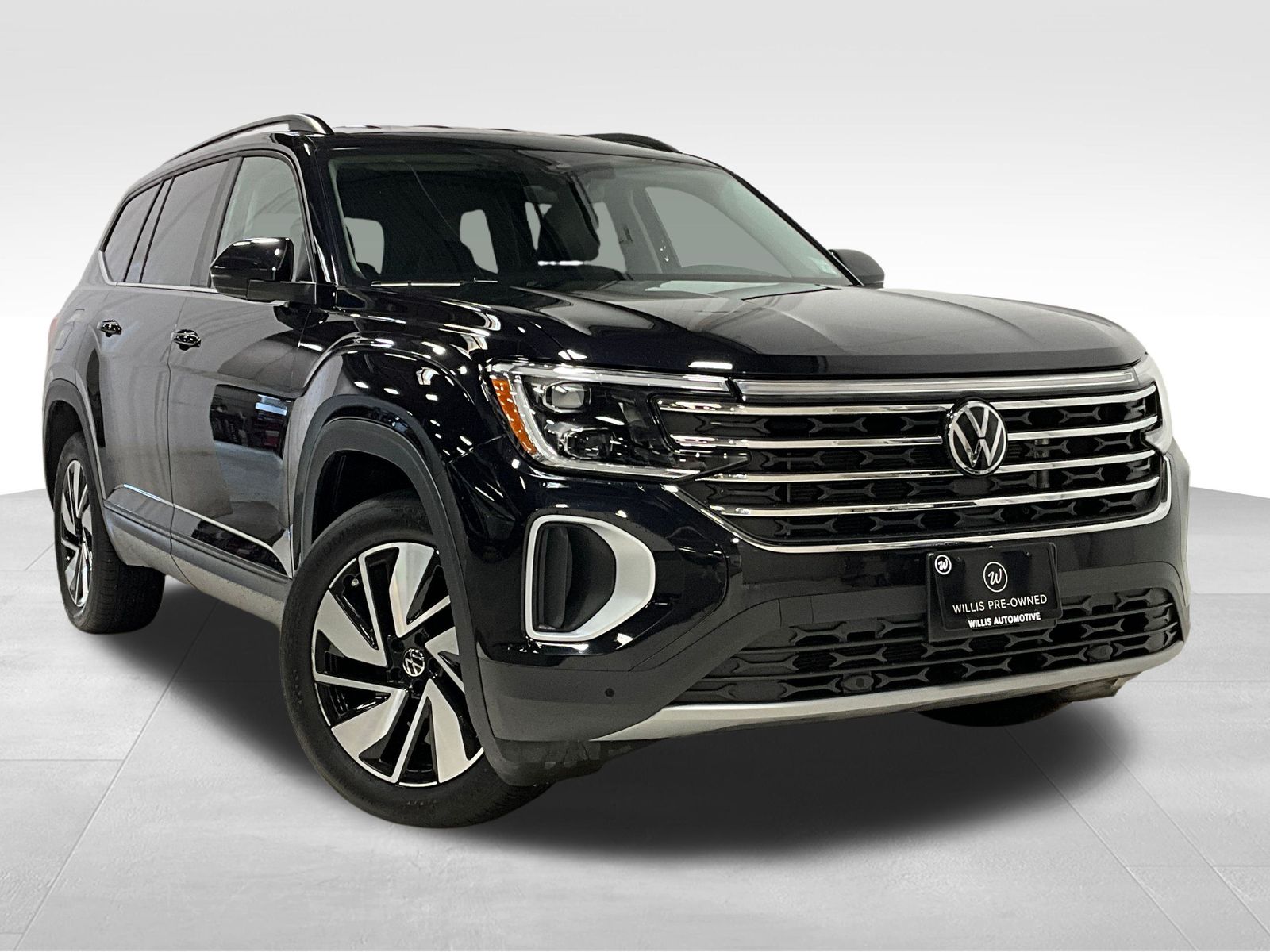 2025 Volkswagen Atlas SE w/Tech's photo