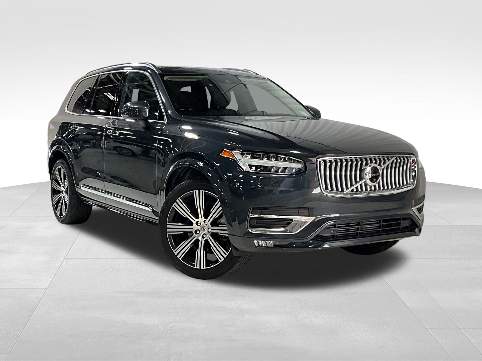 2022 Volvo XC90 T6 Inscription