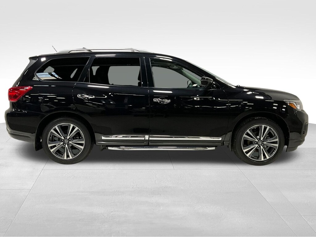 Used 2018 Nissan Pathfinder Platinum SUV