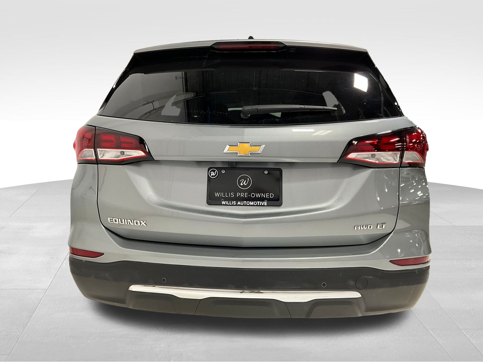 2024 Chevrolet Equinox LT photo 3