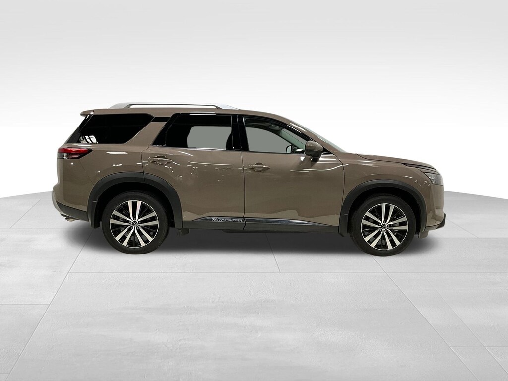Used 2025 Nissan Pathfinder Platinum SUV