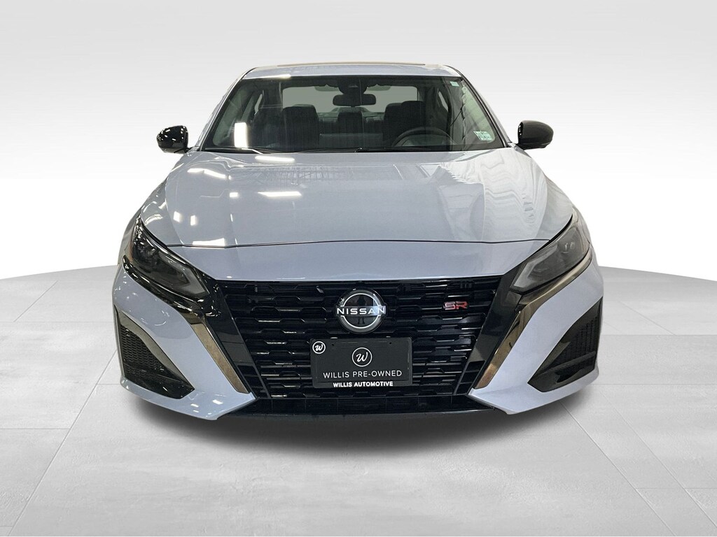 Used 2024 Nissan Altima 2.0 SR Sedan