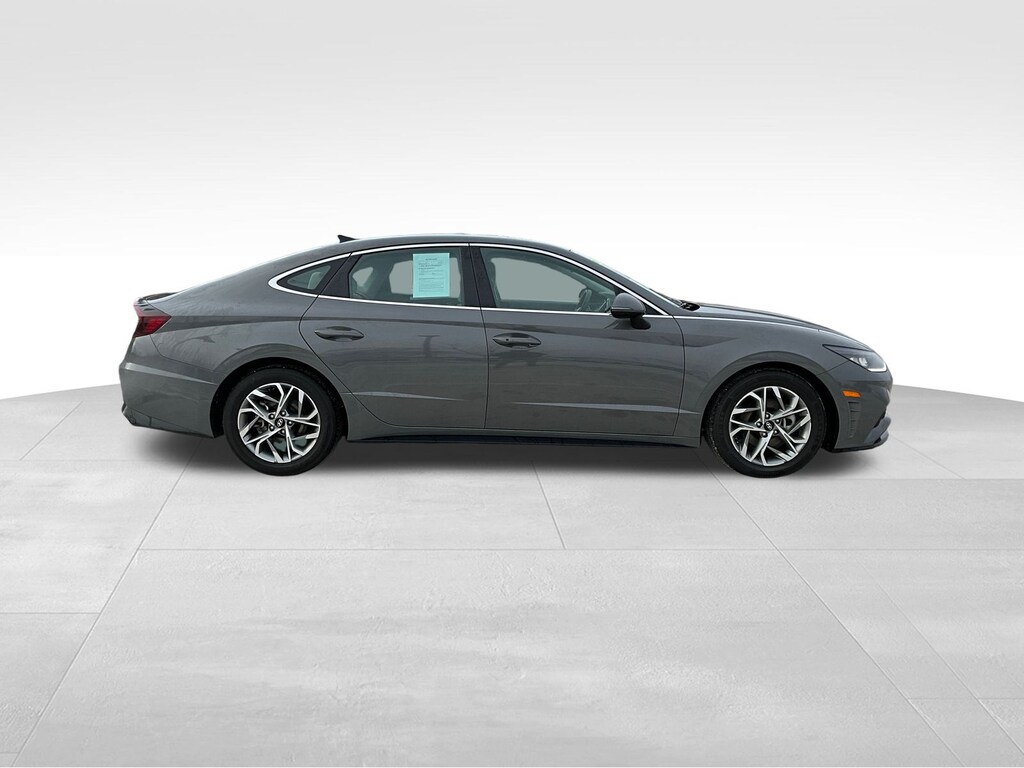 Used 2023 Hyundai Sonata SEL Sedan