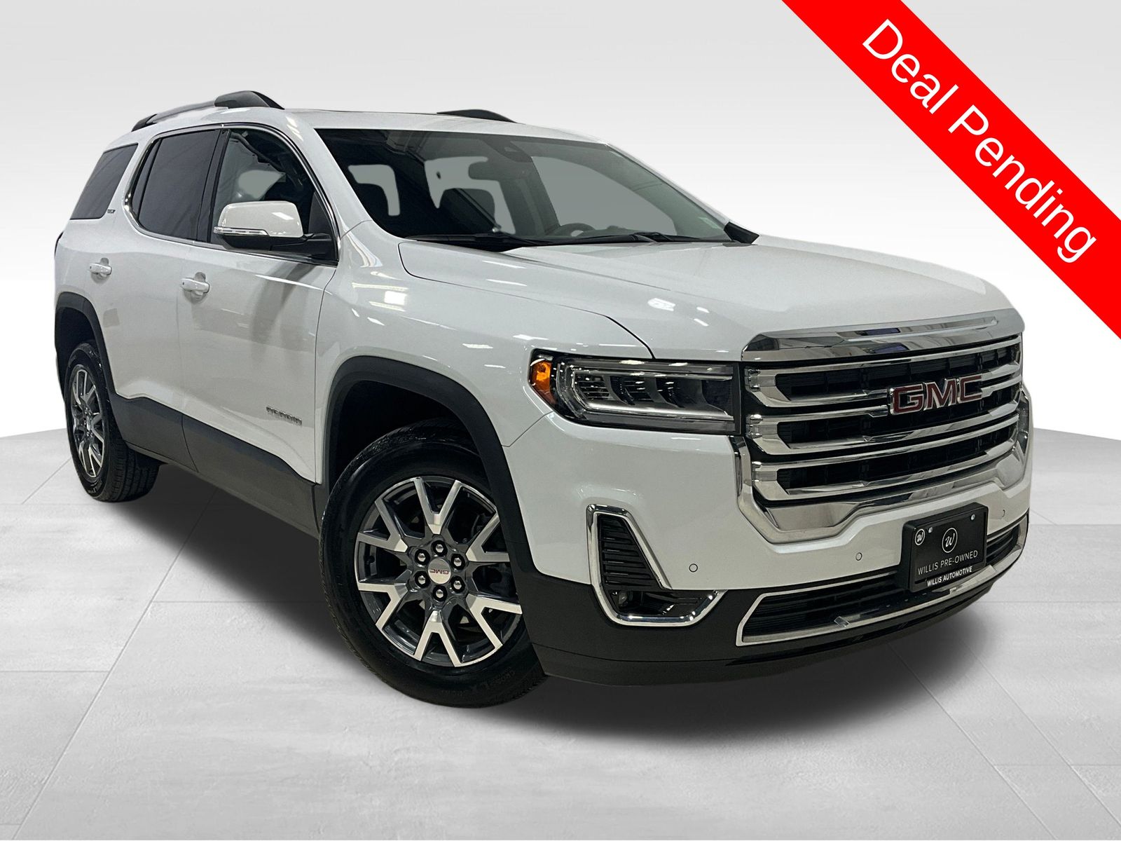 2023 GMC Acadia SLT's photo